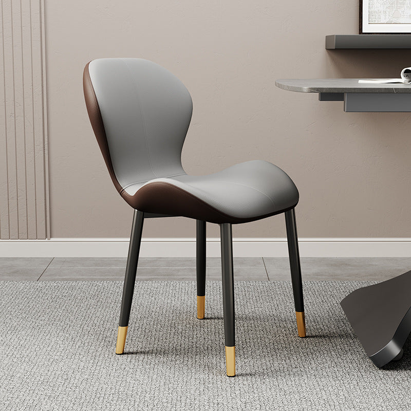 Respaldo de silla de comedor de acero al carbono de cuero con cojín trapezoidal de simplicidad moderna para comedor 