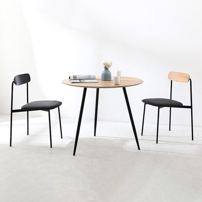 Chaise de salle à manger contemporaine en bois massif scandinave en acier inoxydable avec dossier carré en similicuir pour salle à manger 