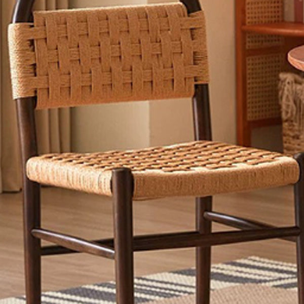 Moderner ovaler Esszimmerstuhl im Mid-Century-Stil mit halbhohler Rückenlehne aus Kautschukholz und Kraftseil für das Esszimmer 