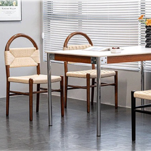 Moderner ovaler Esszimmerstuhl im Mid-Century-Stil mit halbhohler Rückenlehne aus Kautschukholz und Kraftseil für das Esszimmer 