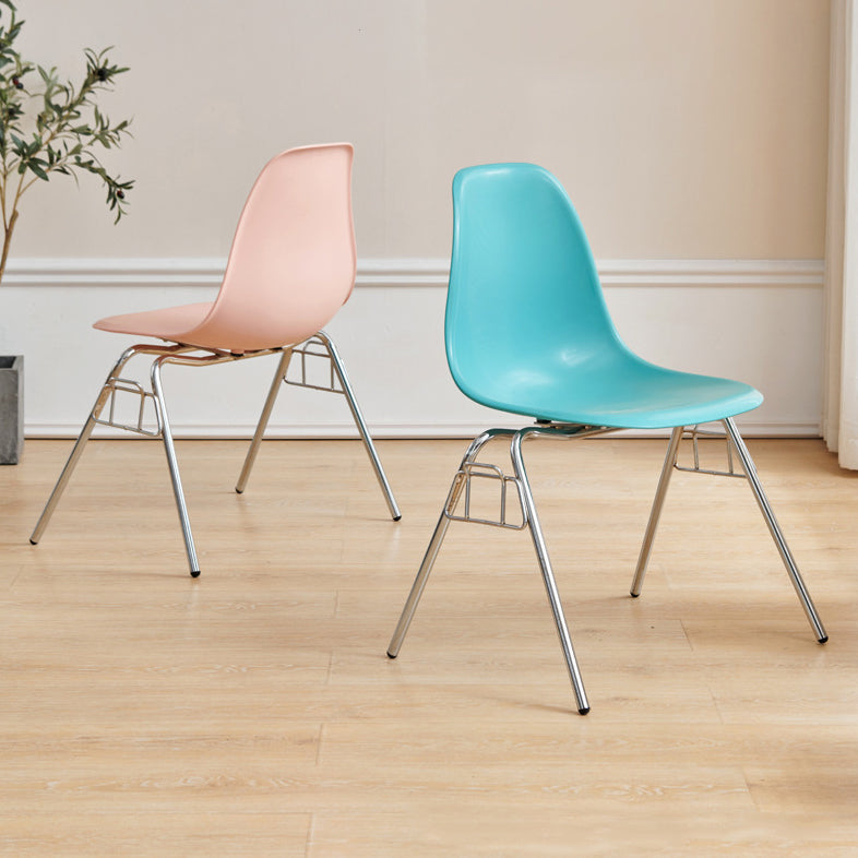 Modern Mid-Century Trapezoid Backrest Plastic Dining Chair With Iron Frame For Dining Room