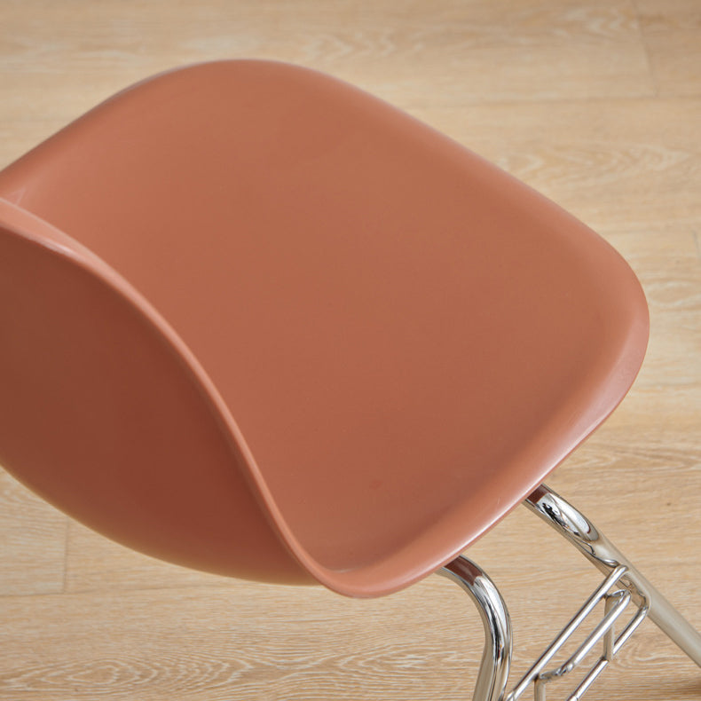 Modern Mid-Century Trapezoid Backrest Plastic Dining Chair With Iron Frame For Dining Room