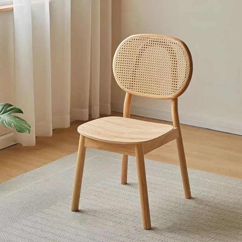 Zeitgenössischer nordischer rechteckiger Esszimmerstuhl mit Rückenlehne, aus massivem Gummibaumholz, Sperrholz und Rattan-Gewebe, ohne Armlehnen, für das Esszimmer 