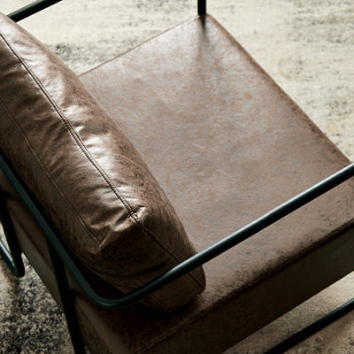 Chaise d'appoint contemporaine industrielle rectangulaire en fer, cuir et tissu technique pour une personne avec dossier et accoudoirs pour le salon 