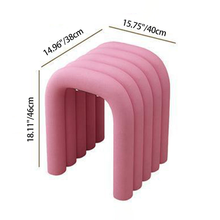 Arc créatif contemporain en acier au carbone Tabouret bas en éponge de velours sans dossier ni accoudoirs pour salon 
