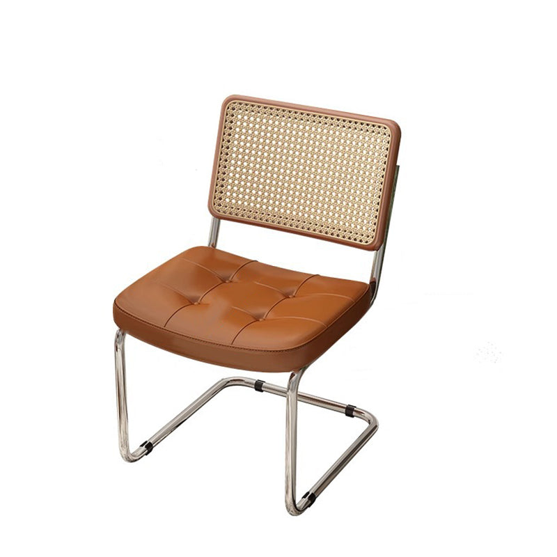 Chaise de salle à manger traditionnelle vintage en arc en acier inoxydable avec dosseret en cuir, éponge, plastique et rotin tissé sans accoudoirs 