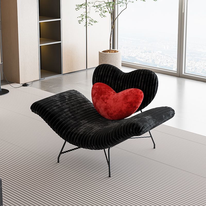 Moderner kreativer Akzentstuhl mit abnehmbarem herzförmigem Rückenlehnen-Design aus Eisen, Kunstangora, Schwamm und PP-Baumwolle, ohne Armlehnen, für das Wohnzimmer 