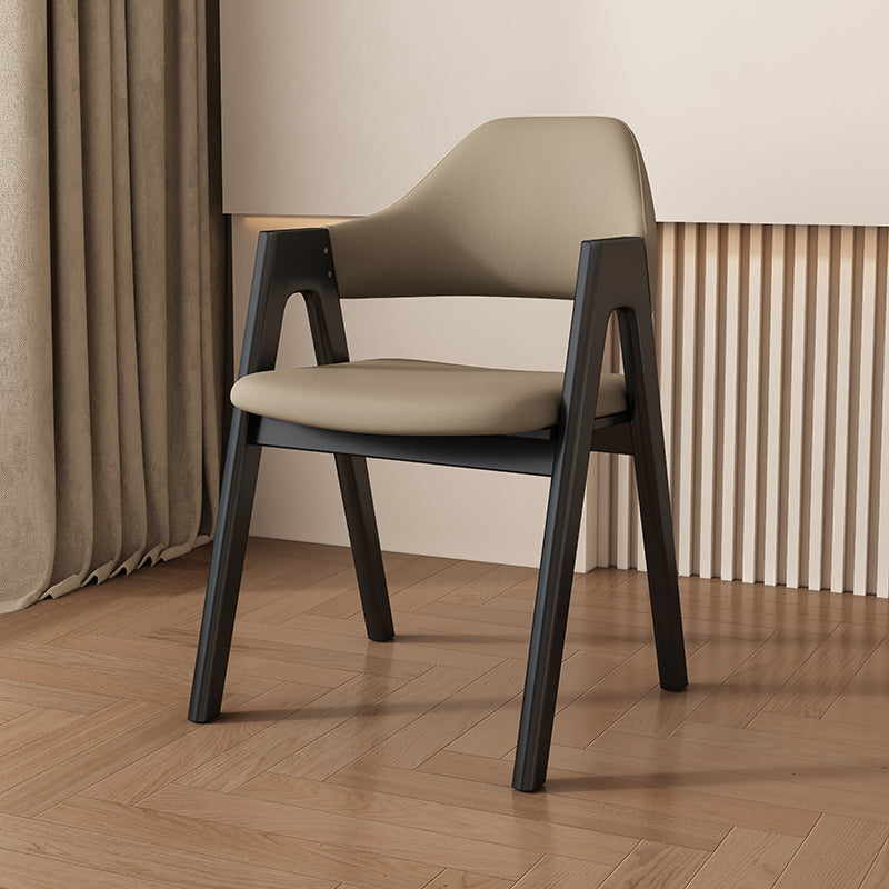 Chaise de salle à manger contemporaine scandinave en bois massif en forme de V avec dossier et accoudoirs en cuir microfibre et éponge 