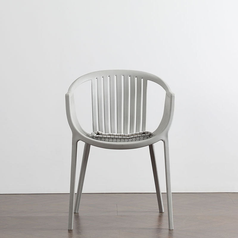 Moderner minimalistischer ergonomischer Bogenförmiger PP Stabiler Esszimmerstuhl Rückenlehne Armlehne Für Esszimmer 