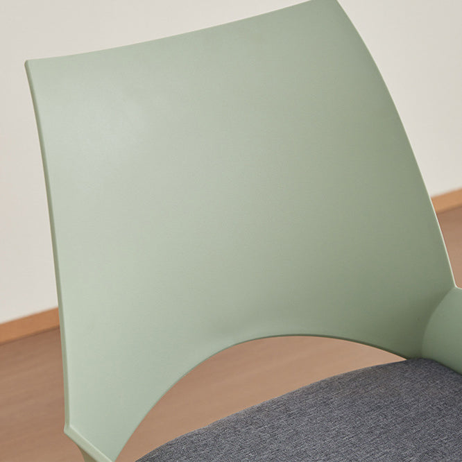 Zeitgenössischer industrieller trapezförmiger Kunststoff-Kohlenstoffstahl-Stoff-Schwamm-Drehbarer Ergonomischer Schreibtischstuhl Rückenlehne Armlehne für Home Office 