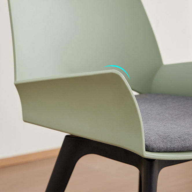 Zeitgenössischer industrieller trapezförmiger Kunststoff-Kohlenstoffstahl-Stoff-Schwamm-Drehbarer Ergonomischer Schreibtischstuhl Rückenlehne Armlehne für Home Office 