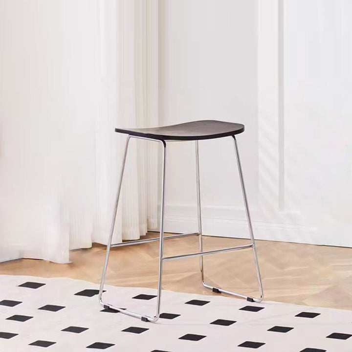Tabouret de bar rectangulaire en bois et fer scandinave contemporain sans accoudoirs pour salle à manger et cuisine 