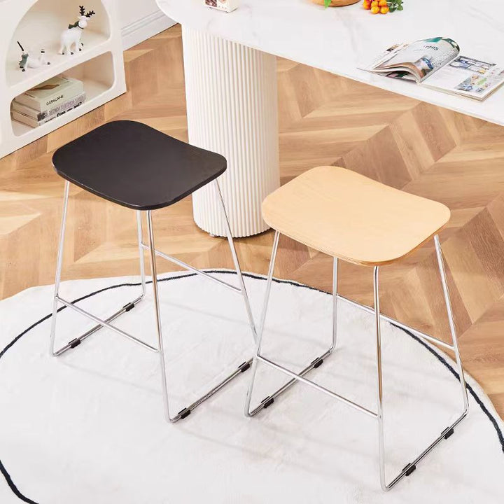 Tabouret de bar rectangulaire en bois et fer scandinave contemporain sans accoudoirs pour salle à manger et cuisine 