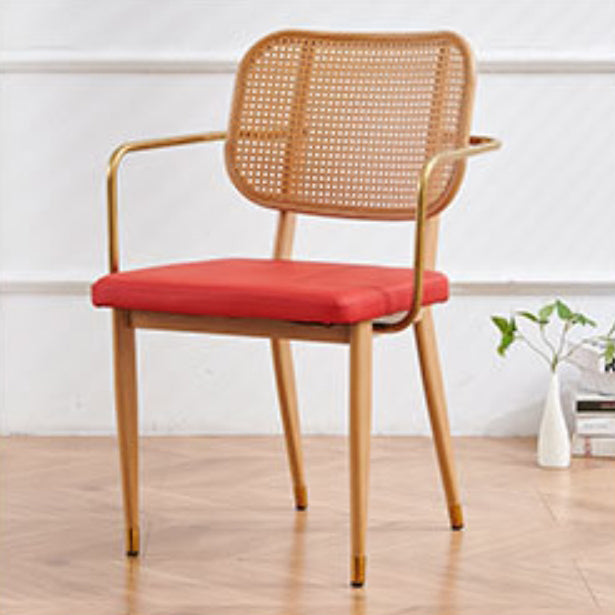 Chaise de salle à manger en cuir PU découpé moderne de luxe avec dossier en métal et rotin en bambou 