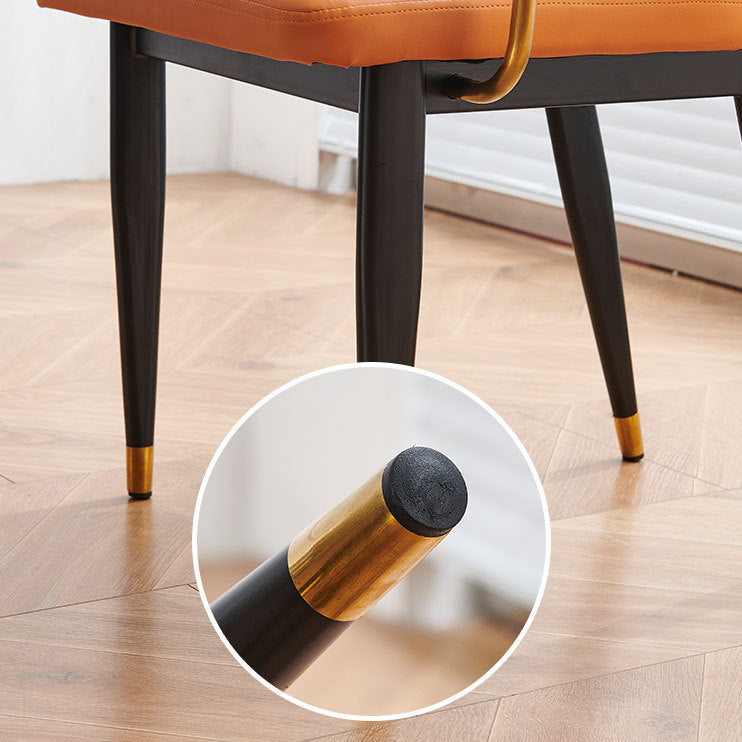 Chaise de salle à manger en cuir PU découpé moderne de luxe avec dossier en métal et rotin en bambou 