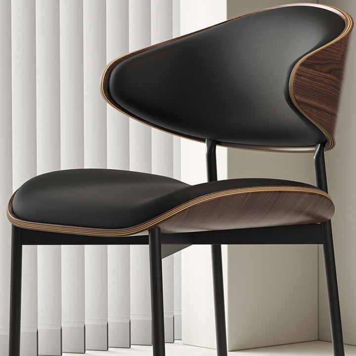Moderner minimalistischer gebogener quadratischer Mikrofasersessel aus Leder, Massivholz und Stahl mit Rückenlehne für Esszimmer 