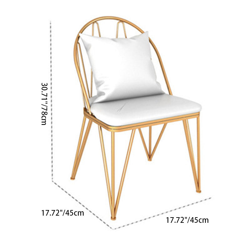 Respaldo de silla de comedor de metal de cuero curvado cuadrado calado escandinavo contemporáneo con brazo para comedor 