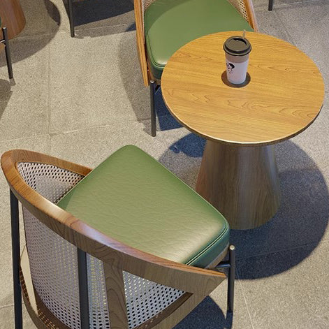 Chaise de salle à manger en cuir Napa trapézoïdal carré chinois traditionnel avec dossier en bois massif et rotin pour salle à manger 