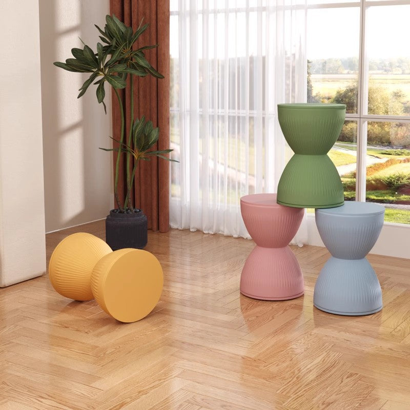 Silla de plástico redonda con forma de reloj de arena de simplicidad moderna para sala de estar 