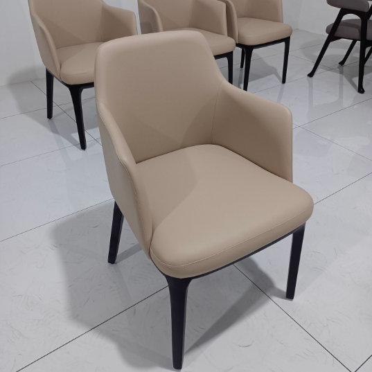 Contemporary Scandinavian Trapezoidal Square Curved Leather Solid Wood Dining Chair Backrest Armrest For Dining Room
