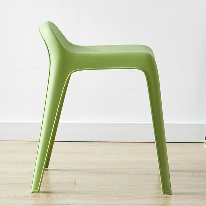 Chaise en plastique courbée carrée minimaliste moderne pour salon 