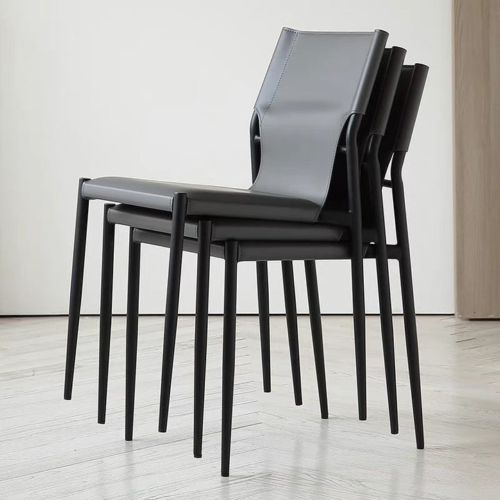 Chaise de salle à manger contemporaine scandinave en cuir rigide carré en cuir synthétique acier au carbone métal dossier pour salle à manger 