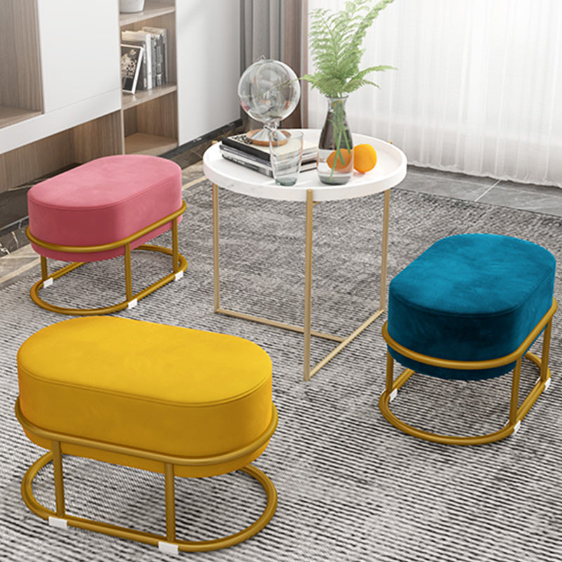 Tabouret de pied elliptique rectangulaire rond en éponge de fer avec tissu en velours scandinave contemporain sans dossier pour entrée 