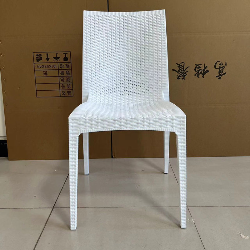 Chaise de salle à manger carrée en plastique tissé minimaliste moderne avec dossier empilable pour salle à manger 