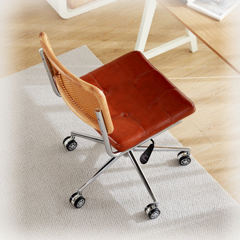 Zeitgenössischer Retro-Webstuhl Rattan PU Stahllegierung Hebbarer quadratischer Schreibtischstuhl Rückenlehne für Home Office 