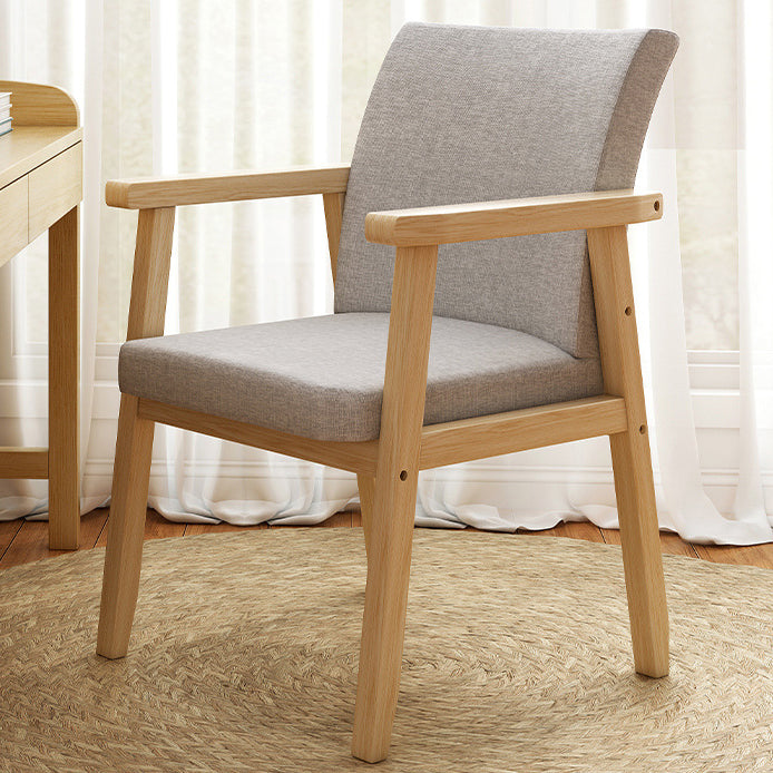 Chaise de bureau carrée contemporaine en bois de caoutchouc nordique avec tissu et éponge avec dossier et accoudoirs pour étude 