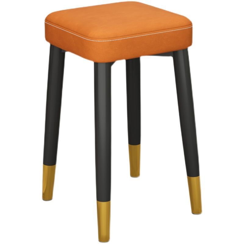 Respaldo de silla de comedor contemporánea de lujo cuadrada de cuero PU y acero al carbono para comedor 
