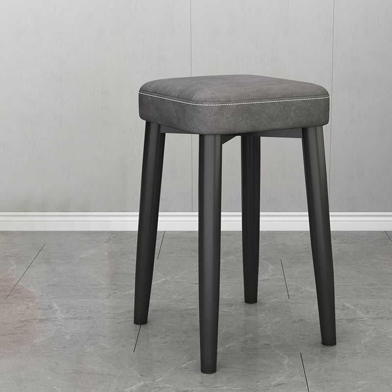 Respaldo de silla de comedor contemporánea de lujo cuadrada de cuero PU y acero al carbono para comedor 
