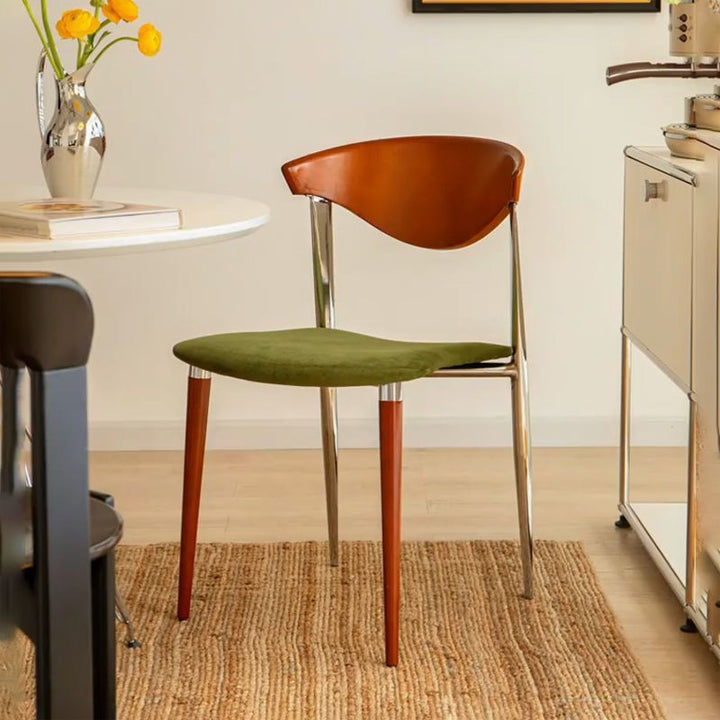 Zeitgenössischer skandinavischer quadratischer gebogener Bogen Samt Eisen Holz Esszimmerstuhl Rückenlehne ohne Armlehnen für Esszimmer 