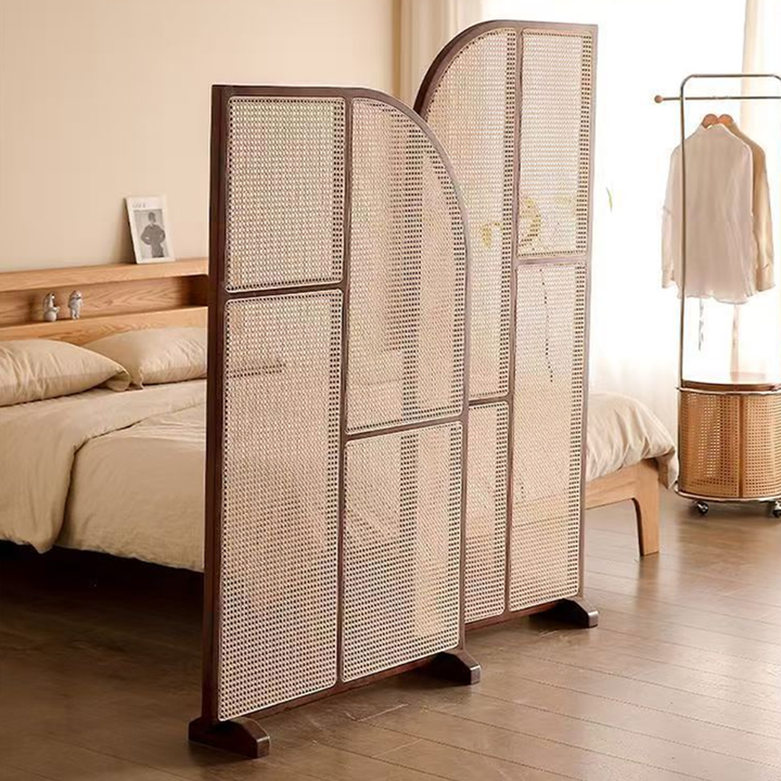 Traditional Japanese Curved Pine Wood PE Rattan Room Divider For Living Room