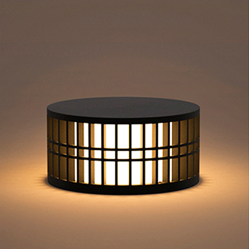 Modern Minimalist Stainless Steel Acrylic Cylindrical LED Outdoor Light For Garden