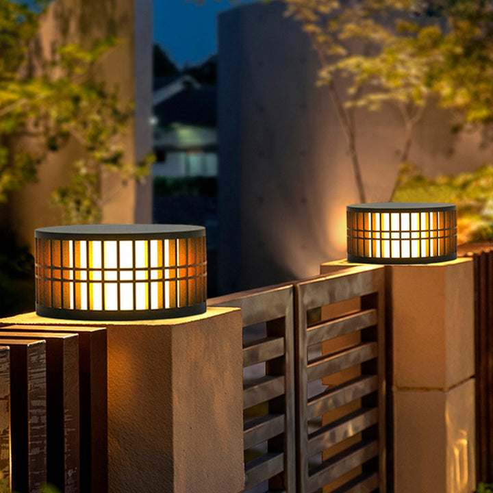 Modern Minimalist Stainless Steel Acrylic Cylindrical LED Outdoor Light For Garden