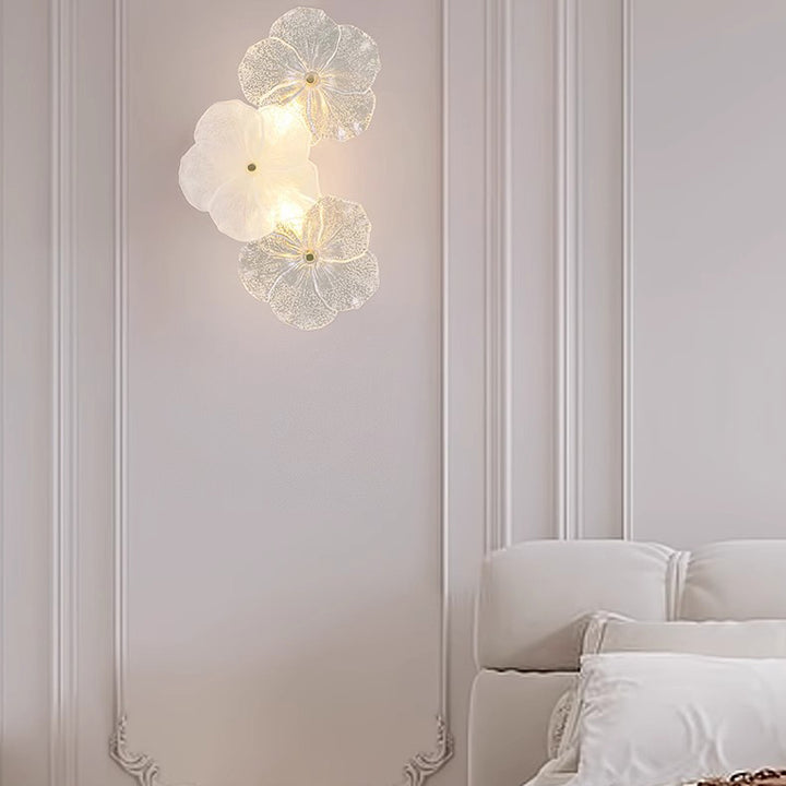 Modern Luxury Iron Glass Petal-Shaped 2/4-Light Wall Sconce Lamp For Living Room