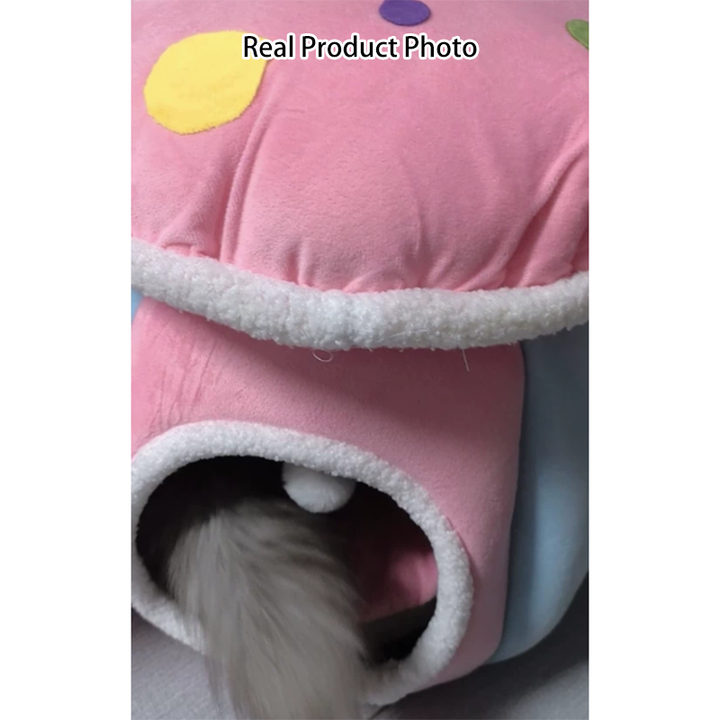 Contemporary Creative Velvet PP Cotton Mushroom Shaped Plush Lightweight Enclosed Cat Bed For Living Room