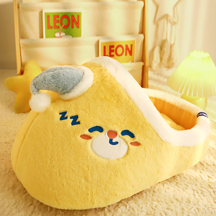 Contemporary Creative Faux Rabbit Fur PP Cotton Spray-Bonded Cotton Mango-Shaped Plush Cat Bed For Living Room