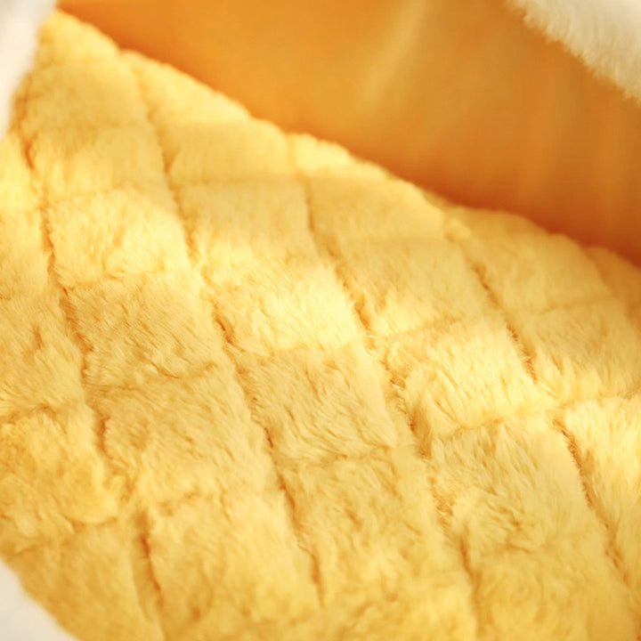 Contemporary Creative Faux Rabbit Fur PP Cotton Spray-Bonded Cotton Mango-Shaped Plush Cat Bed For Living Room