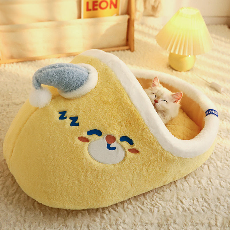 Contemporary Creative Faux Rabbit Fur PP Cotton Spray-Bonded Cotton Mango-Shaped Plush Cat Bed For Living Room