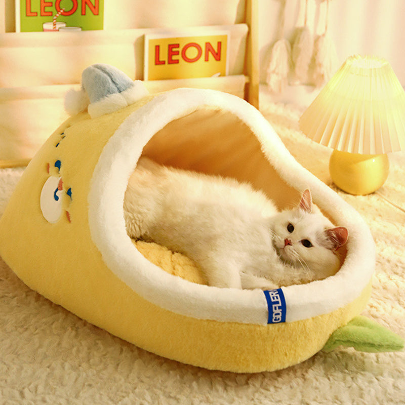 Contemporary Creative Faux Rabbit Fur PP Cotton Spray-Bonded Cotton Mango-Shaped Plush Cat Bed For Living Room