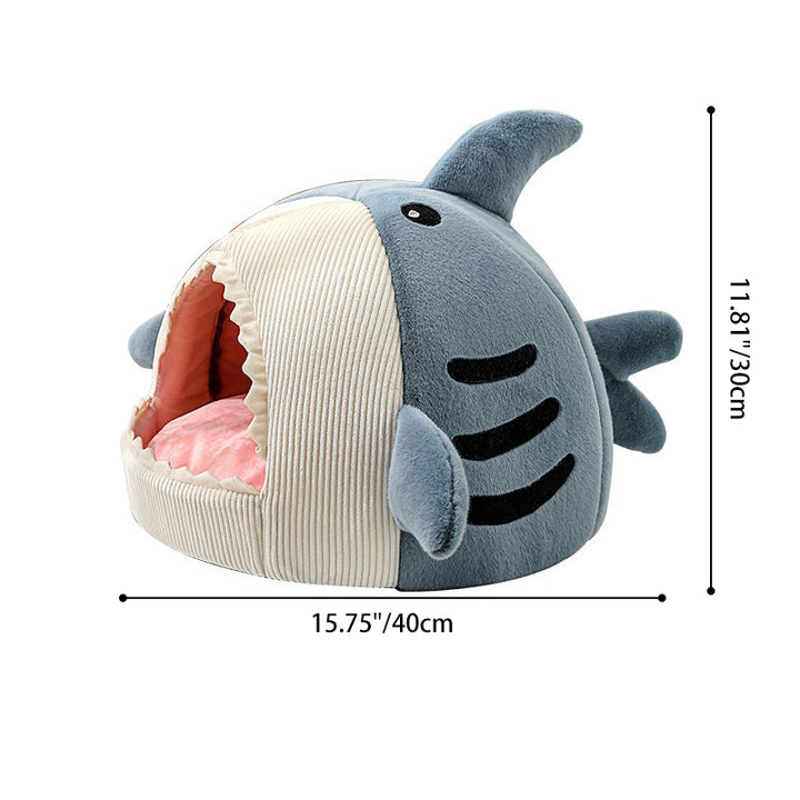 Contemporary Creative Velvet Foam Sponge Polyester Wadding Shark-Shaped Cozy Enclosed Decorative Cat Bed For Living Room