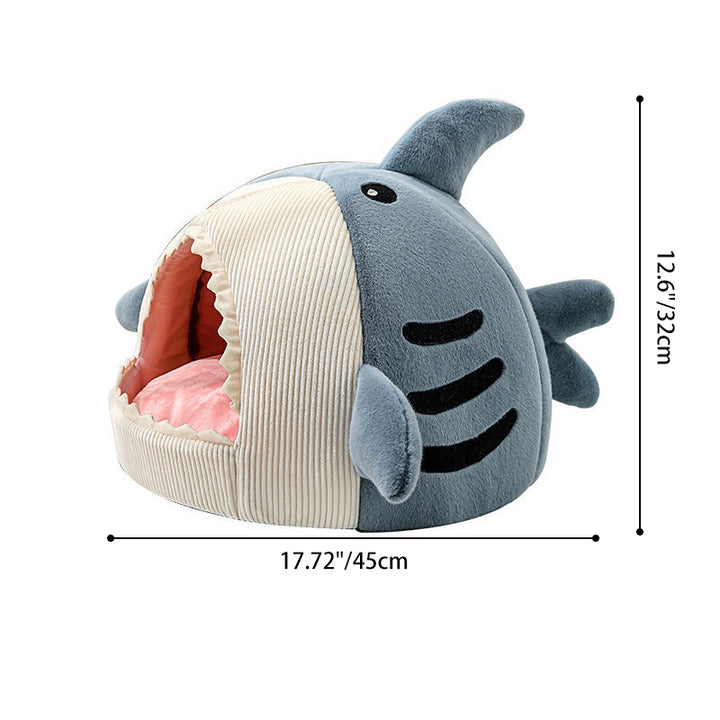 Contemporary Creative Velvet Foam Sponge Polyester Wadding Shark-Shaped Cozy Enclosed Decorative Cat Bed For Living Room