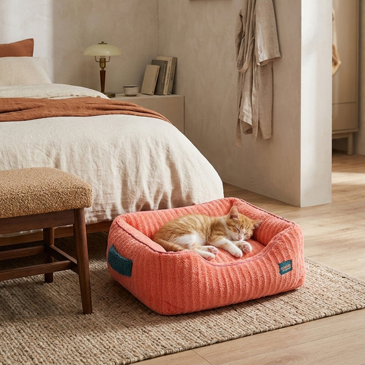 Modern Minimalist Polyester Fiber Anti-Slip Silicone Dots Plush Rectangular Cat Bed For Living Room