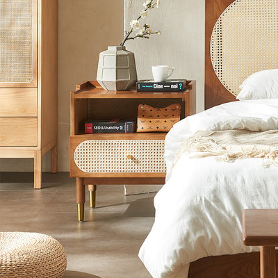 Zeitgenössischer nordischer Holz- und Rattan-Nachttisch mit 1 Schublade für Schlafzimmer und Wohnzimmer 