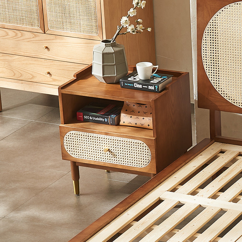 Table de chevet carré contemporain en bois et rotin nordique avec 1 tiroir pour chambre et salon 