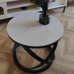Zeitgenössischer nordischer Steintisch & Eisen-Rundplatte X-Basis Couchtisch für Wohnzimmer und Schlafzimmer 