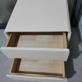 Moderna mesita de noche cuadrada minimalista de cuero de microfibra y madera con 2 cajones para dormitorio y sala de estar 