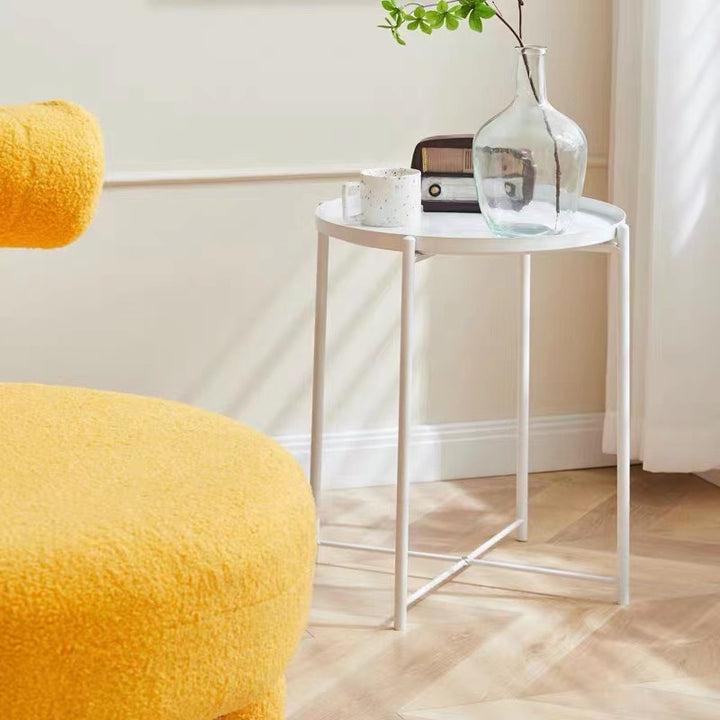 Moderner minimalistischer runder Beistelltisch aus Eisen für Schlafzimmer & Wohnzimmer 